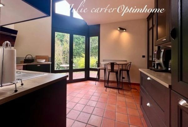 Jolie maison d'architecte de 160 m2 avec piscine