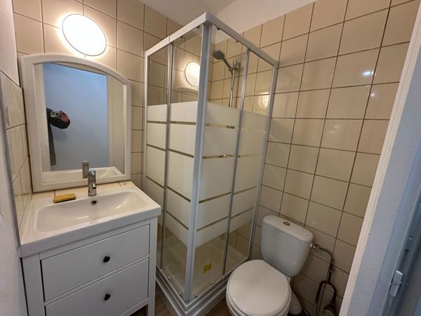 Appartement Type 2 refait à neuf Rochefort 41.91 m2