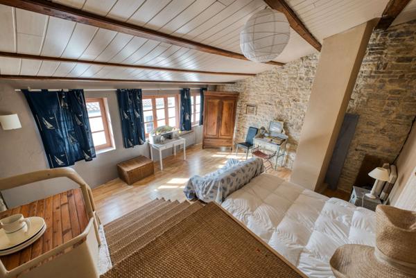 Insolite maison de village au coeur de Saint Denis d'Oléron.