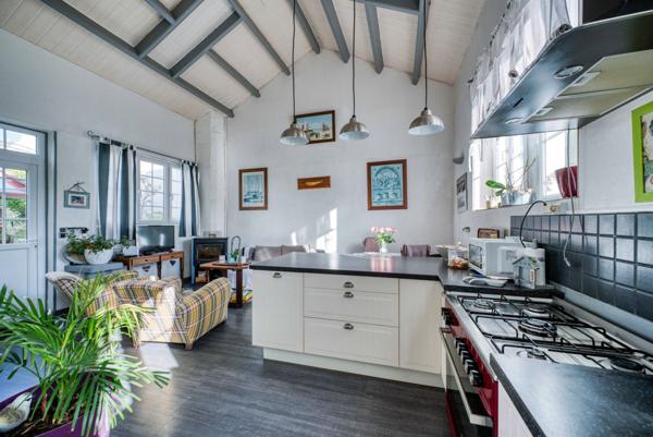 Insolite maison de village au coeur de Saint Denis d'Oléron.