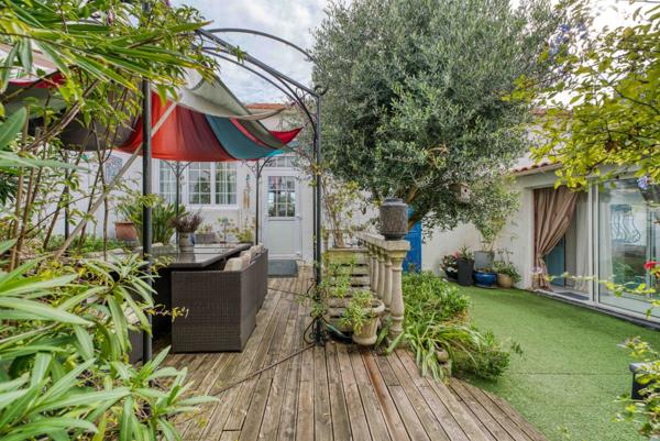 Insolite maison de village au coeur de Saint Denis d'Oléron.