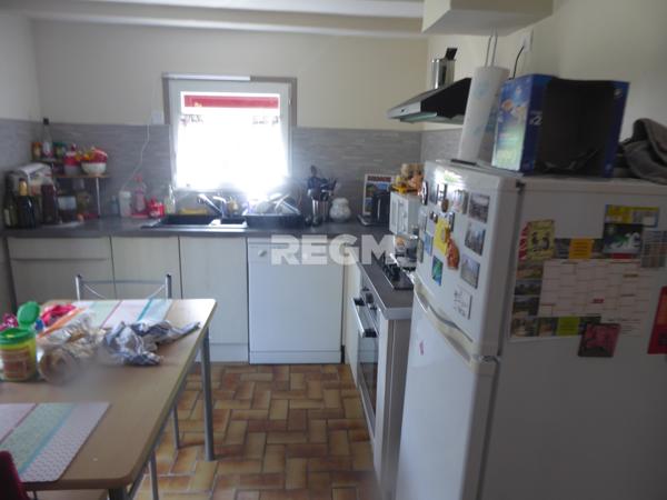 Ribérac (24600) Maison au calme avec terrain de 2000 m² sise à Ribérac à 2 kilomètres du centre Ville et écoles jusqu'au Lycée