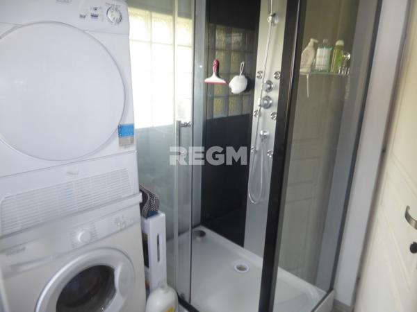 Ribérac (24600) Maison au calme avec terrain de 2000 m² sise à Ribérac à 2 kilomètres du centre Ville et écoles jusqu'au Lycée