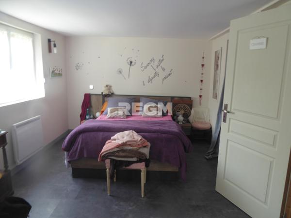 Ribérac (24600) Maison au calme avec terrain de 2000 m² sise à Ribérac à 2 kilomètres du centre Ville et écoles jusqu'au Lycée