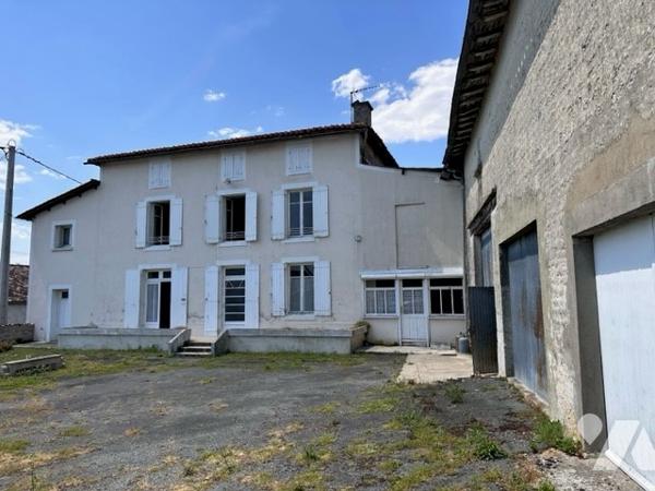 Maison avec dépendances