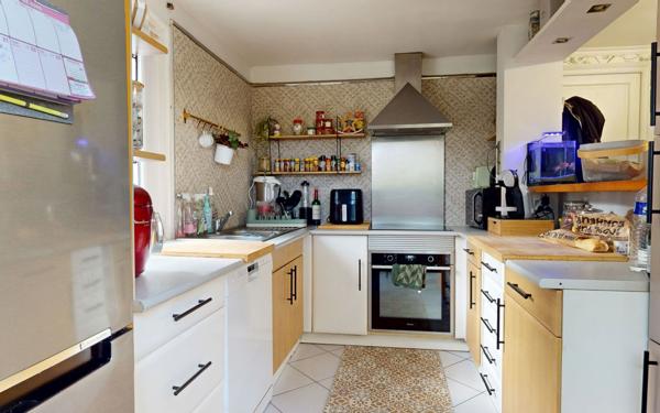 Maison à vendre    5 pièces •  Saint-Laurent-de-Brèvedent