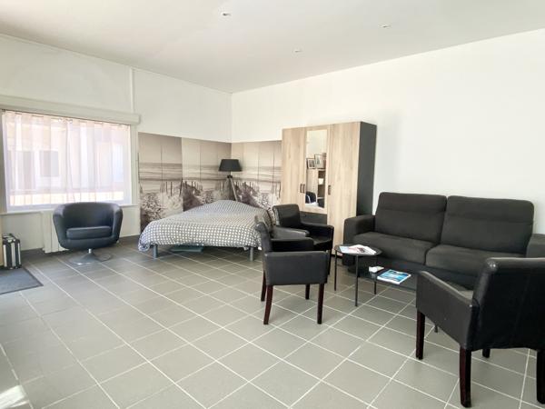 Port Guillaume - Grand studio à deux pas du port