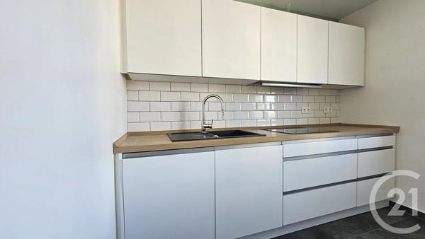 Appartement F4 à vendre  4 pièces - 81,10 m 2   METZ  - 57