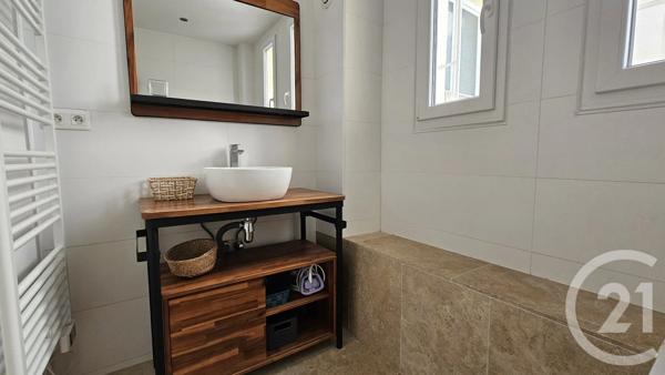 Appartement F4 à vendre  4 pièces - 81,10 m 2   METZ  - 57