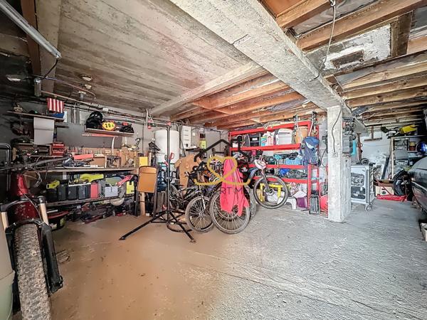 Cournon-d'Auvergne (63800) Maison rénovée avec sous-sol complet – Cournon-d’Auvergne (63800)