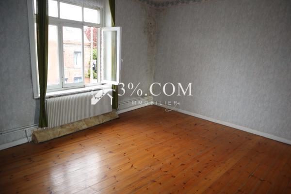 Maison
                                                                                                                                                                                                                                                                                                                        8 pièce(s)                                                                                                                                                                                                          5 chambre(s)                                                                                                                                                                                                          206  m²