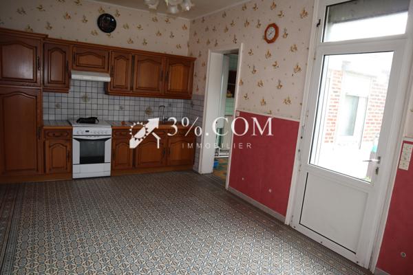 Maison
                                                                                                                                                                                                                                                                                                                        8 pièce(s)                                                                                                                                                                                                          5 chambre(s)                                                                                                                                                                                                          206  m²