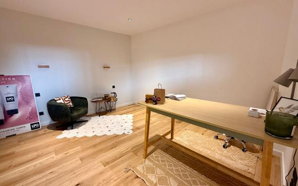 Appartement à vendre    4 pièces • 210,73 m2 Tarbes