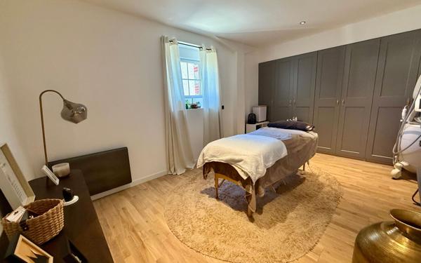 Appartement à vendre    4 pièces • 210,73 m2 Tarbes