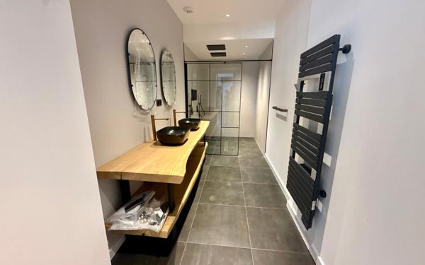 Appartement à vendre    4 pièces • 210,73 m2 Tarbes