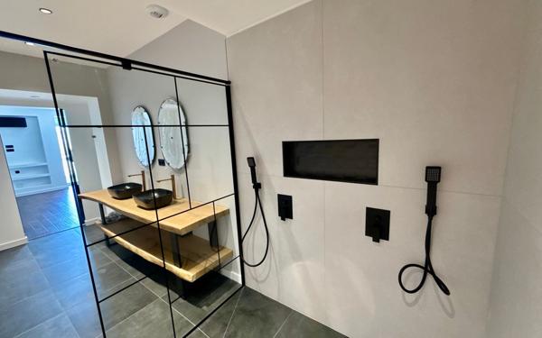 Appartement à vendre    4 pièces • 210,73 m2 Tarbes