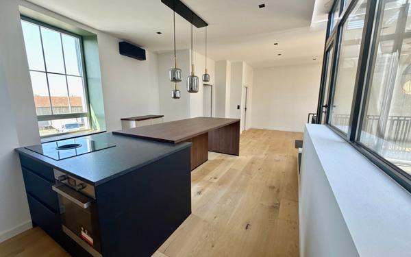 Appartement à vendre    4 pièces • 210,73 m2 Tarbes