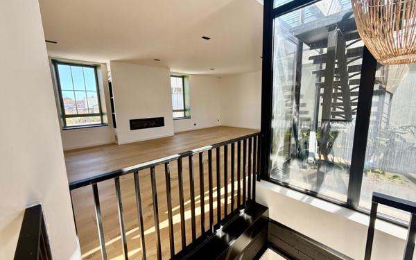 Appartement à vendre    4 pièces • 210,73 m2 Tarbes