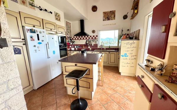 Maison à vendre    7 pièces •  Borgo