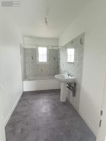 Maison à vendre à Candé-sur-Beuvron dans le Loir-et-Cher (41120), ref : 015/675