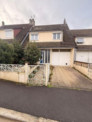 Maison Bréhal 5 pièce(s) 100 m2