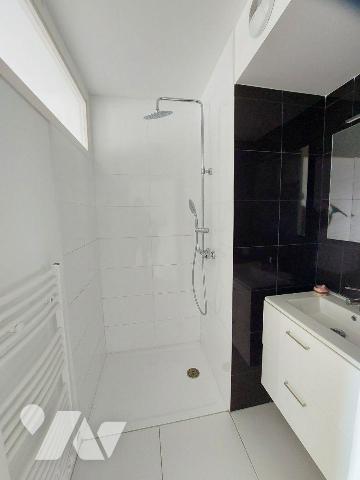 A VENDRE - RENNES (35) Quartier route de Lorient  (Moulin du Comte) T4 de 89 m² + terrasse de 4...