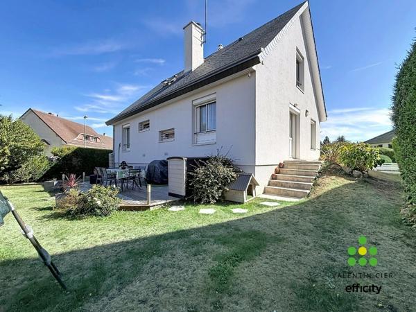 Maison
         6 pièces
        - 138 m² Exclusivité 369 900 €*