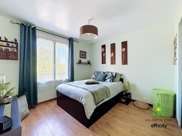 Maison
         6 pièces
        - 138 m² Exclusivité 369 900 €*