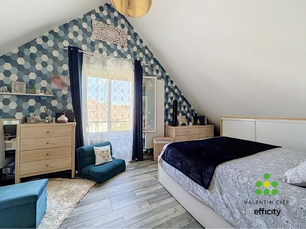 Maison
         6 pièces
        - 138 m² Exclusivité 369 900 €*