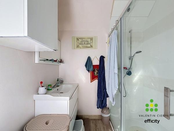 Maison
         6 pièces
        - 138 m² Exclusivité 369 900 €*