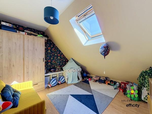 Maison
         6 pièces
        - 138 m² Exclusivité 369 900 €*