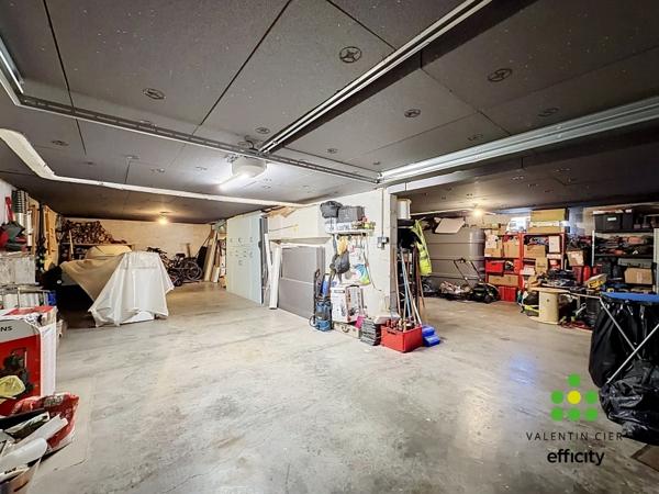 Maison
         6 pièces
        - 138 m² Exclusivité 369 900 €*