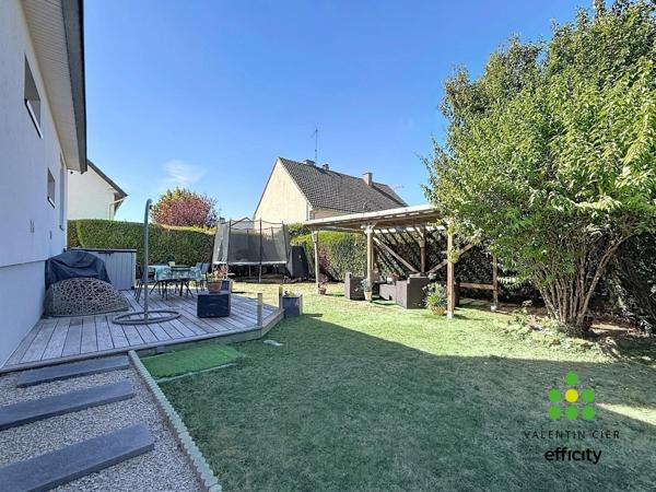 Maison
         6 pièces
        - 138 m² Exclusivité 369 900 €*