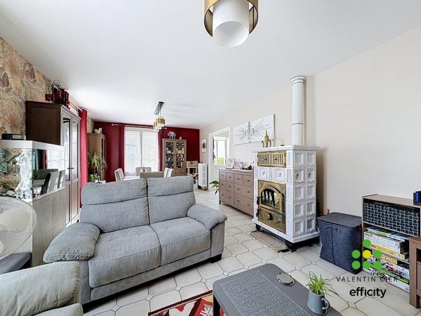 Maison
         6 pièces
        - 138 m² Exclusivité 369 900 €*