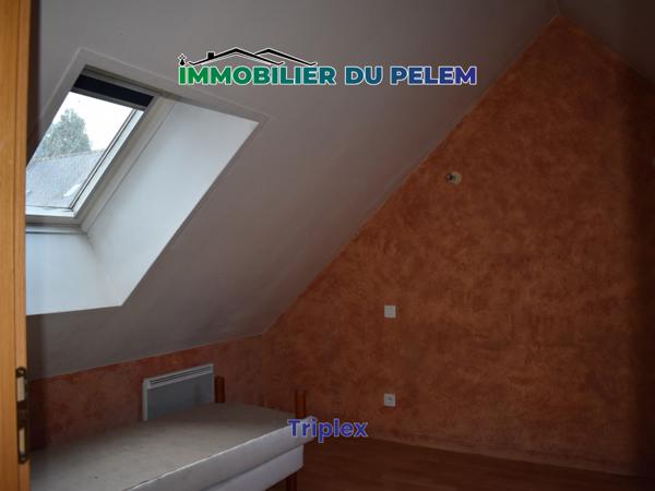 Glomel (22110) Immeuble comprenant 2 logements à louer