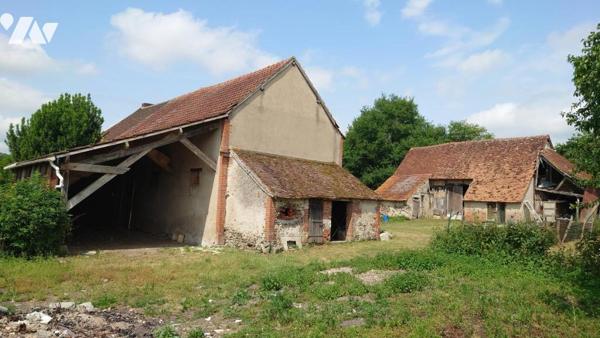 Ancien corps de ferme à réhabiliter intégralement