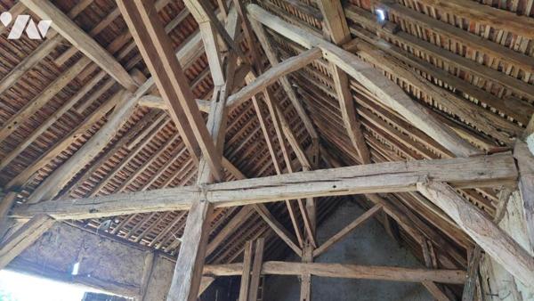 Ancien corps de ferme à réhabiliter intégralement