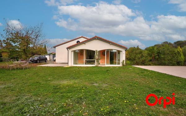 Maison à louer    5 pièces • 131 m2 Marennes