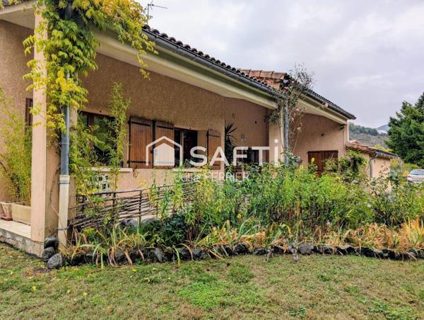 A SAISIR maison familiale de plain pied sur la commune de MEYRAS