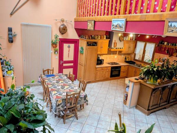 A SAISIR maison familiale de plain pied sur la commune de MEYRAS