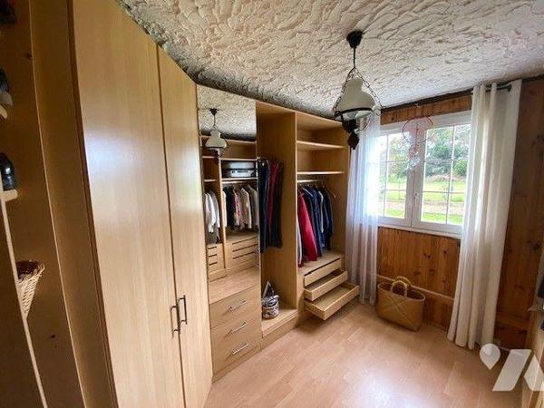 Maison à vendre à Plouha (22580) en Côtes-d'Armor (22)

Cette maison propose une surface habi...