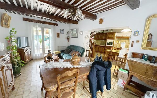 Maison à vendre    3 pièces • 80 m2 Vedène