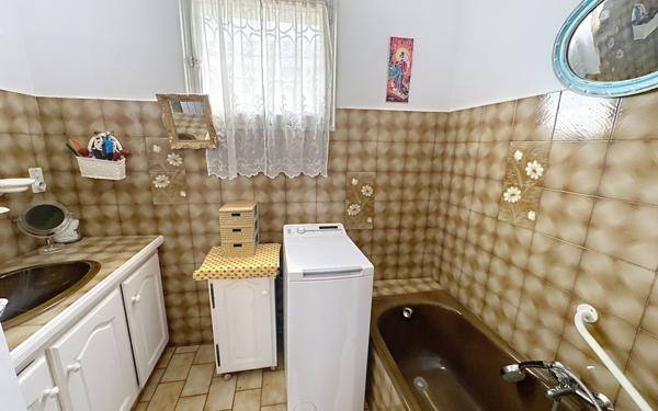 Maison à vendre    3 pièces • 80 m2 Vedène