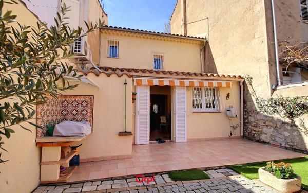 Maison à vendre    3 pièces • 79 m2 Marseille 10