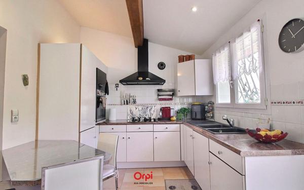 Maison à vendre    3 pièces • 79 m2 Marseille 10