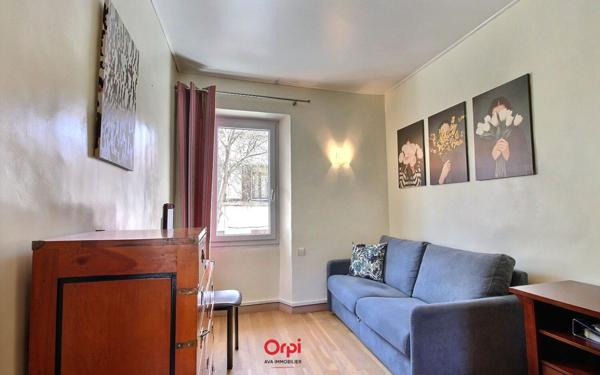 Maison à vendre    3 pièces • 79 m2 Marseille 10