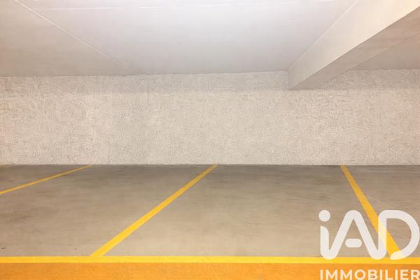 Parking à vendre 12 m² Paris 8