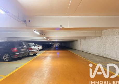 Parking à vendre 12 m² Paris 8