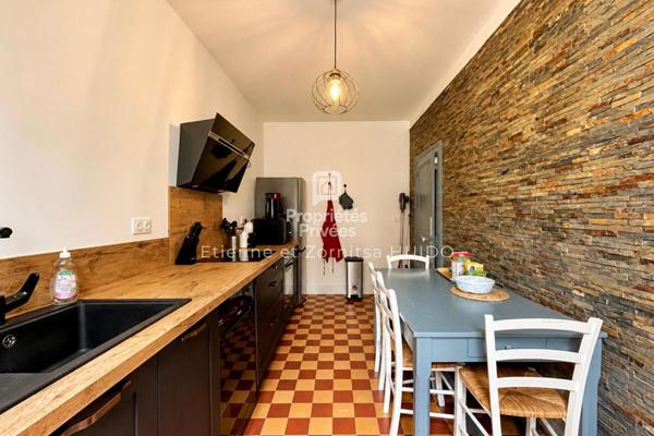 Maison de maître de 231 m² avec deux habitations Centre-ville de Vatan
