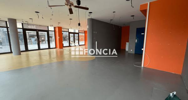 Location Local commercial 1 pièce 98.77 m² - Pessac 33600